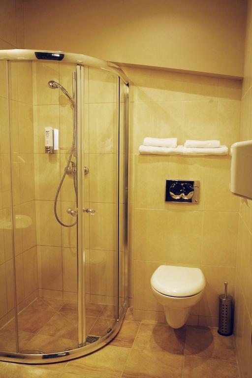 Hotel Zorza Namysłów Quarto foto